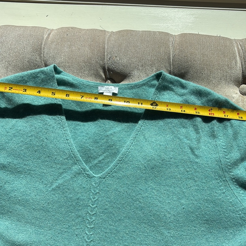 Apt. 9 Women's V-Neck Cashmere Sweater in Soft Aqua Blue - Picture 5 of 7